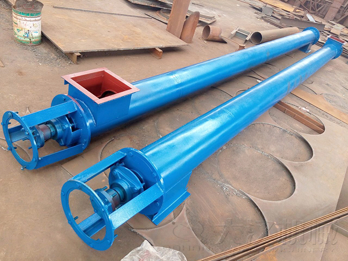 藍(lán)色碳鋼管式螺旋送料機(jī)
